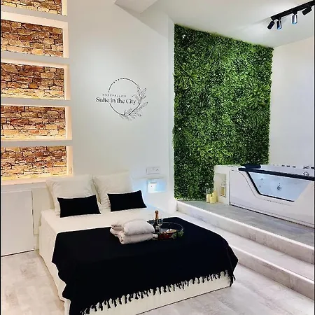 Apartment In The Avec Jacuzzi Privatif - Hyper Centre *