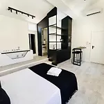 Апартаменты In The Avec Jacuzzi Privatif - Hyper Centre *