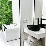Апартаменты In The Avec Jacuzzi Privatif - Hyper Centre Монпелье