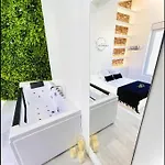 Апартаменты In The Avec Jacuzzi Privatif - Hyper Centre Монпелье