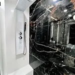 In The Avec Jacuzzi Privatif - Hyper Centre * Монпелье