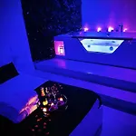 In The Avec Jacuzzi Privatif - Hyper Centre Апартаменты Монпелье