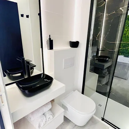 Apartmán In The Avec Jacuzzi Privatif - Hyper Centre *