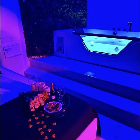 Apartmán In The Avec Jacuzzi Privatif - Hyper Centre *
